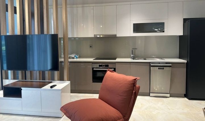 1-Bedroom Apartment Vinhomes Golden River, District 1 - $1,325/month 50sqm 1,325 USD/month