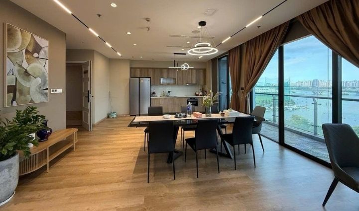 3-Bedroom Apartment Vinhomes Golden River District 1 - $2,462/month 121sqm 2,462 USD/month