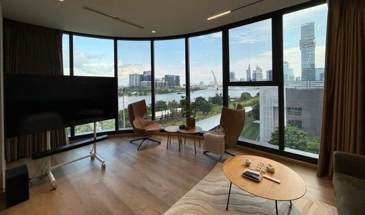 3-Bedroom Apartment Vinhomes Golden River District 1 - $2,462/month 121sqm 2,462 USD/month