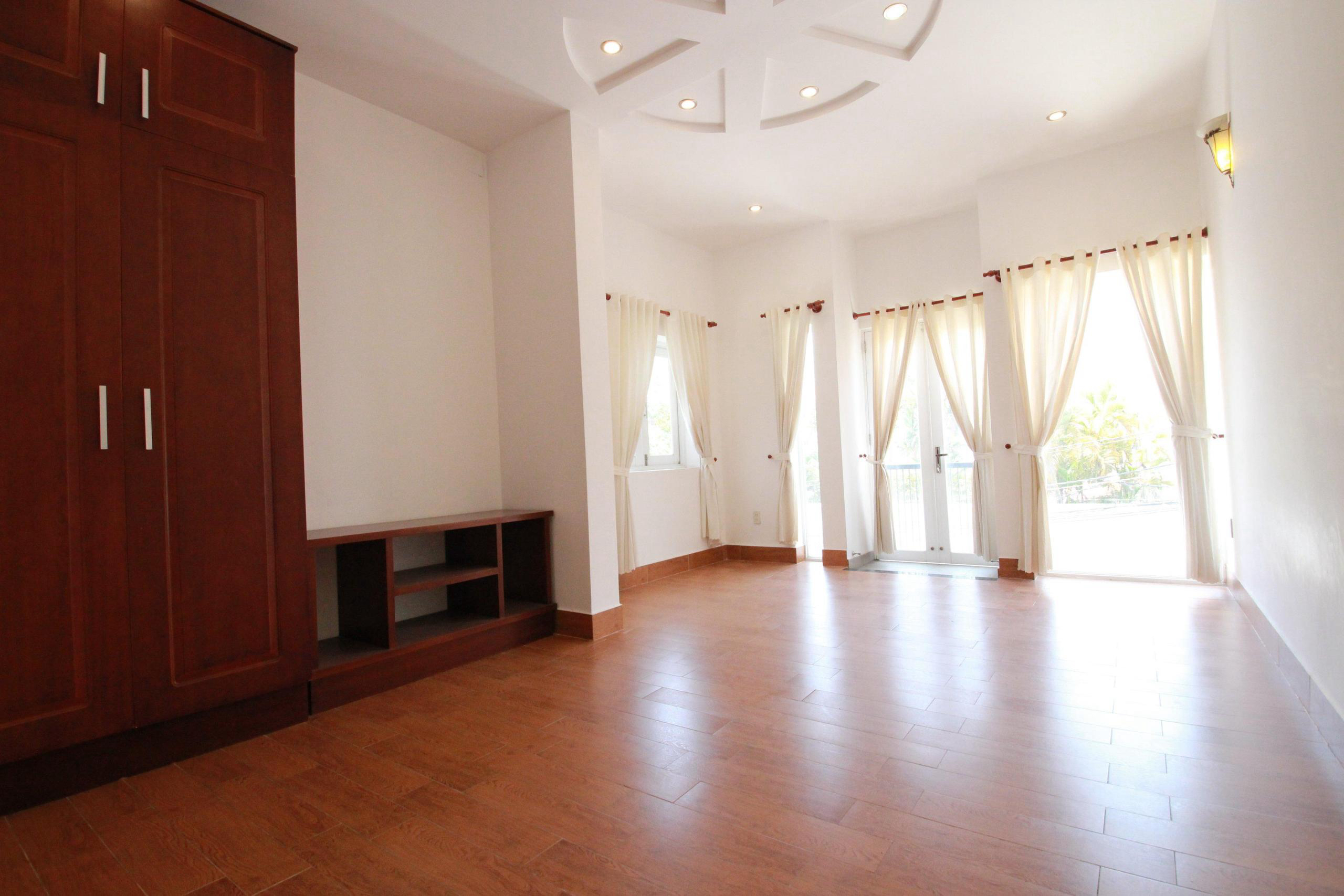 Villa for Rent in Thao Dien, District 2 450sqm 4,300 USD/month