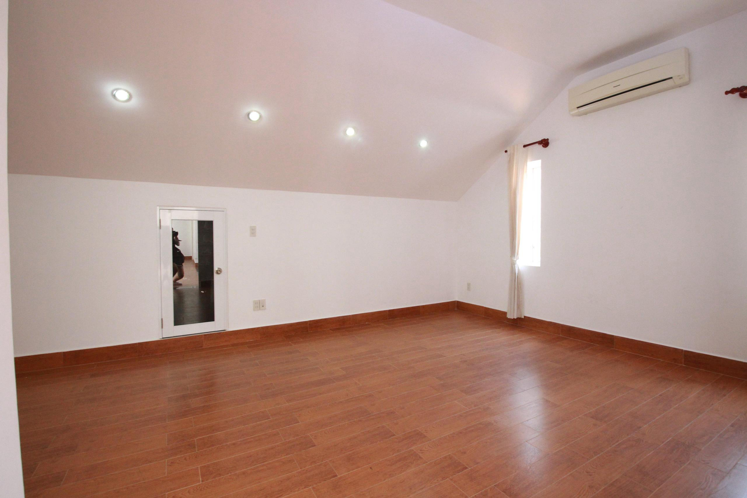 Villa for Rent in Thao Dien, District 2 450sqm 4,300 USD/month
