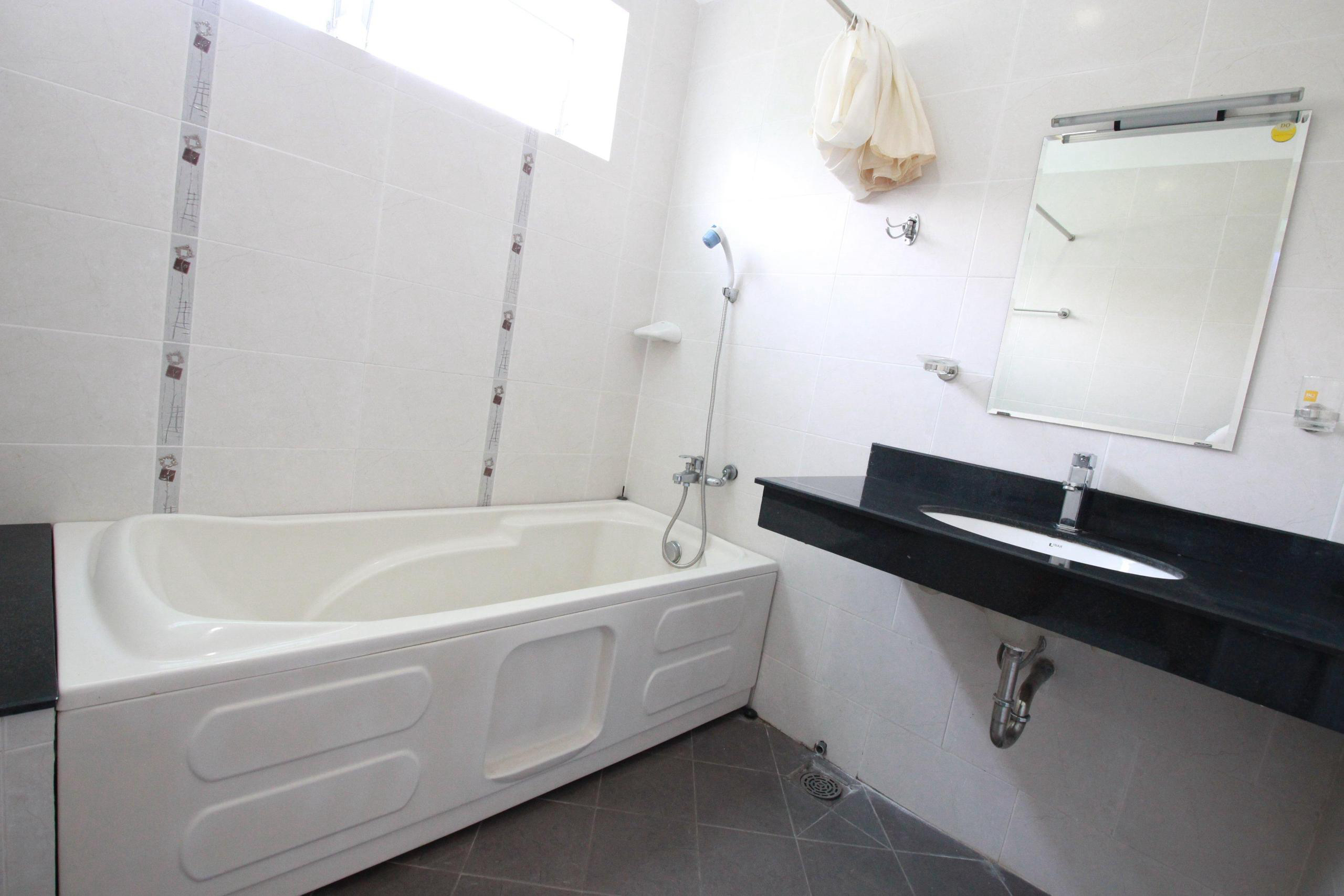 Villa for Rent in Thao Dien, District 2 450sqm 4,300 USD/month