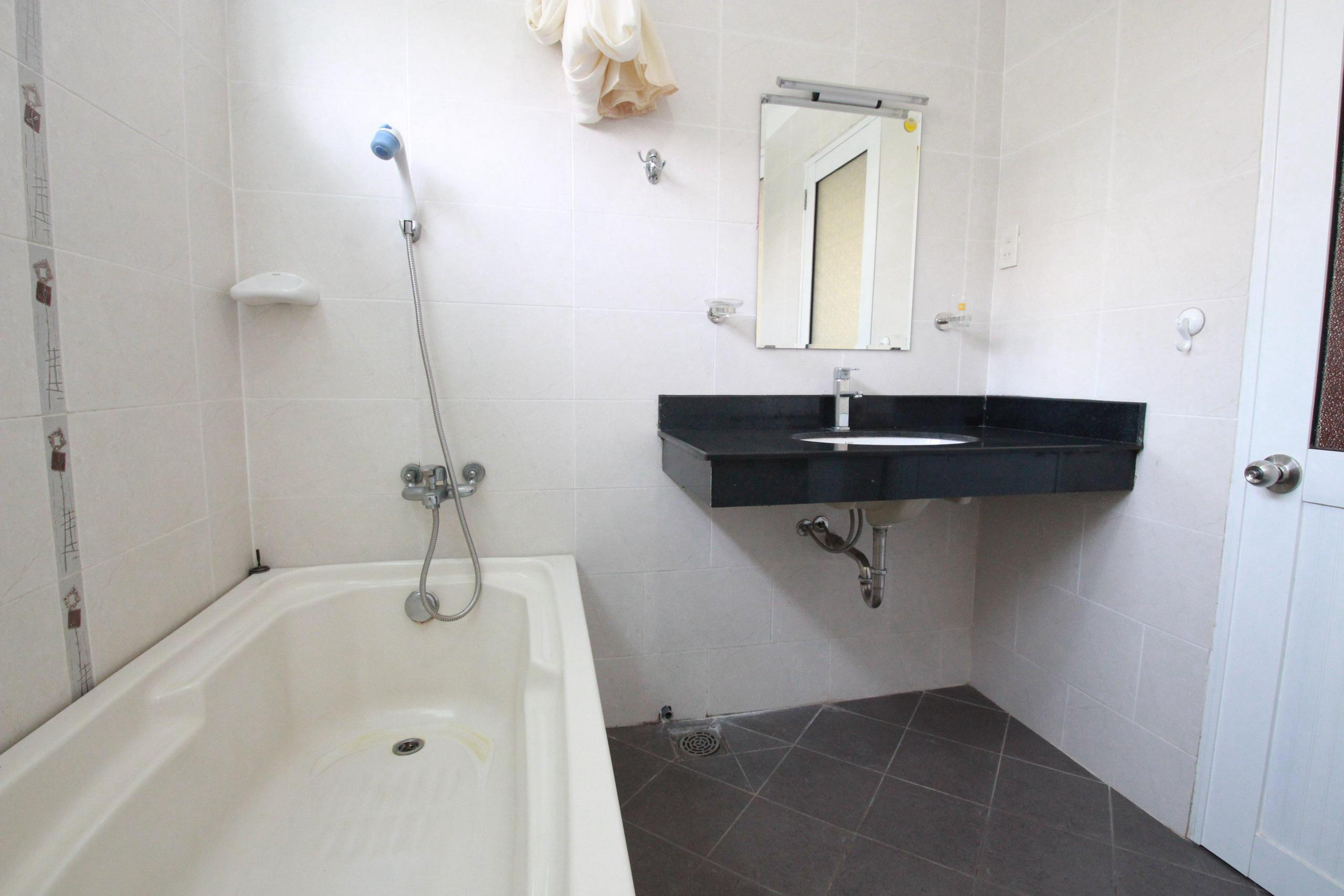 Villa for Rent in Thao Dien, District 2 450sqm 4,300 USD/month