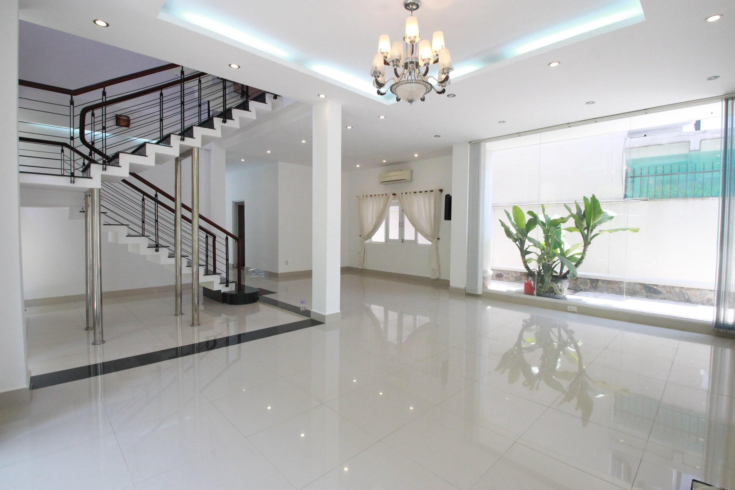 Villa for Rent in Thao Dien, District 2 450sqm 4,300 USD/month