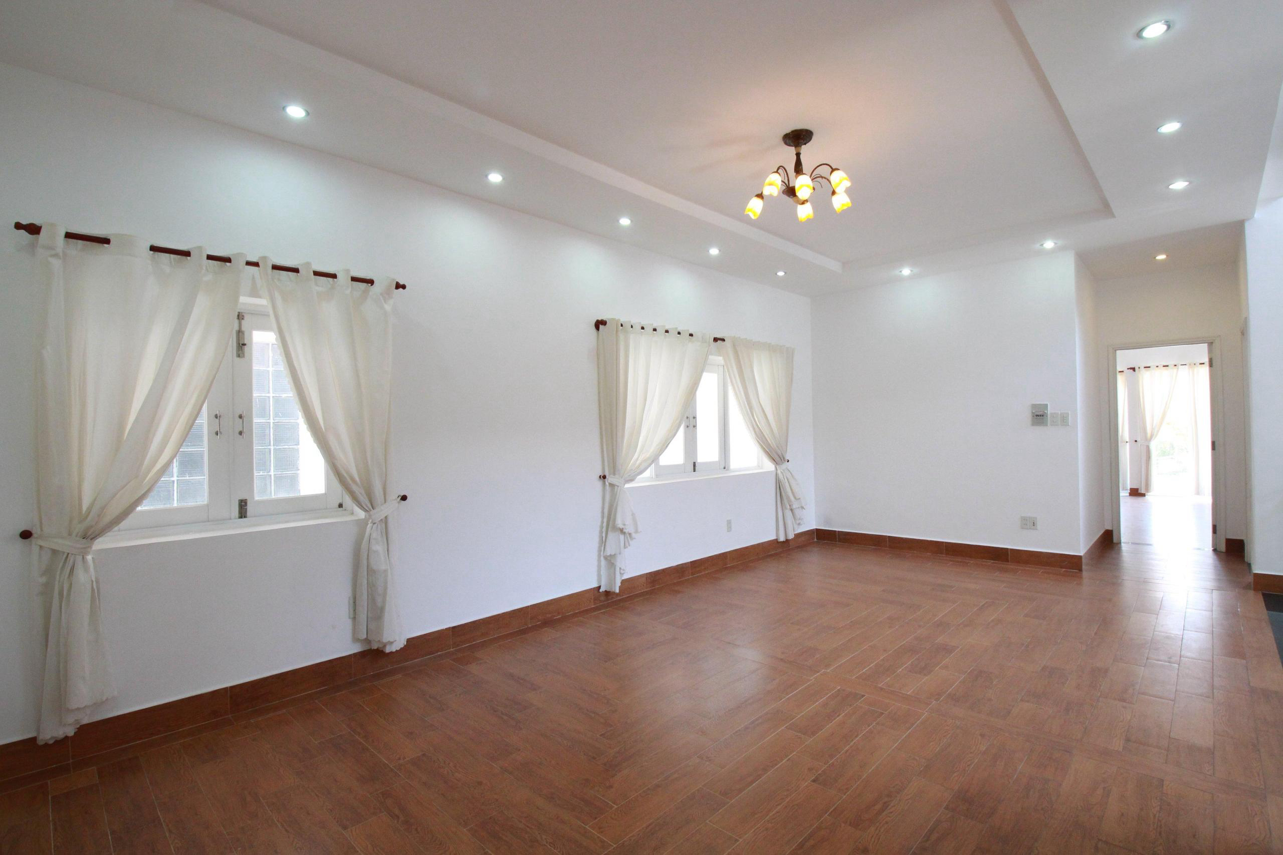 Villa for Rent in Thao Dien, District 2 450sqm 4,300 USD/month