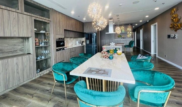 4-Bedroom Luxury Apartment Vinhomes Golden River - $4,100/month 157sqm 4,100 USD/month