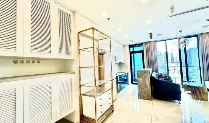 2-Bedroom Apartment Vinhomes Golden River, District 1 - $1,136/month 74sqm 1,136 USD/month