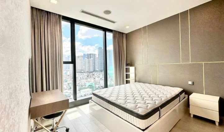 2-Bedroom Apartment Vinhomes Golden River, District 1 - $1,136/month 74sqm 1,136 USD/month