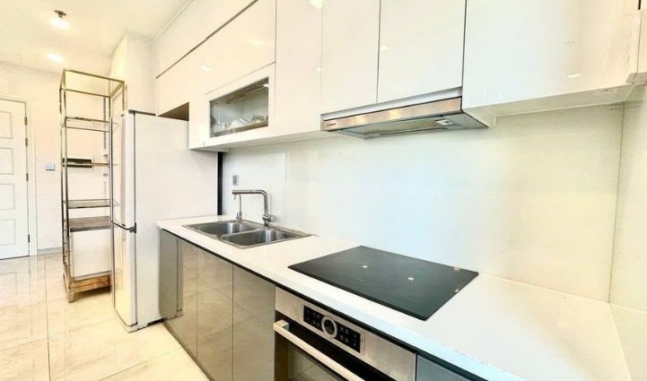 2-Bedroom Apartment Vinhomes Golden River, District 1 - $1,136/month 74sqm 1,136 USD/month