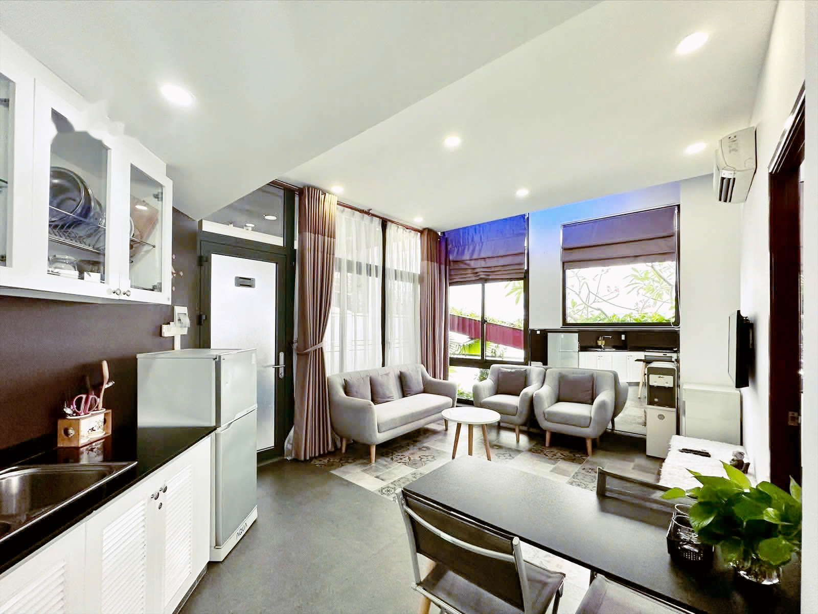 1 Bedroom Apartment for Rent in District 3, $700/month 45sqm 700 USD/month