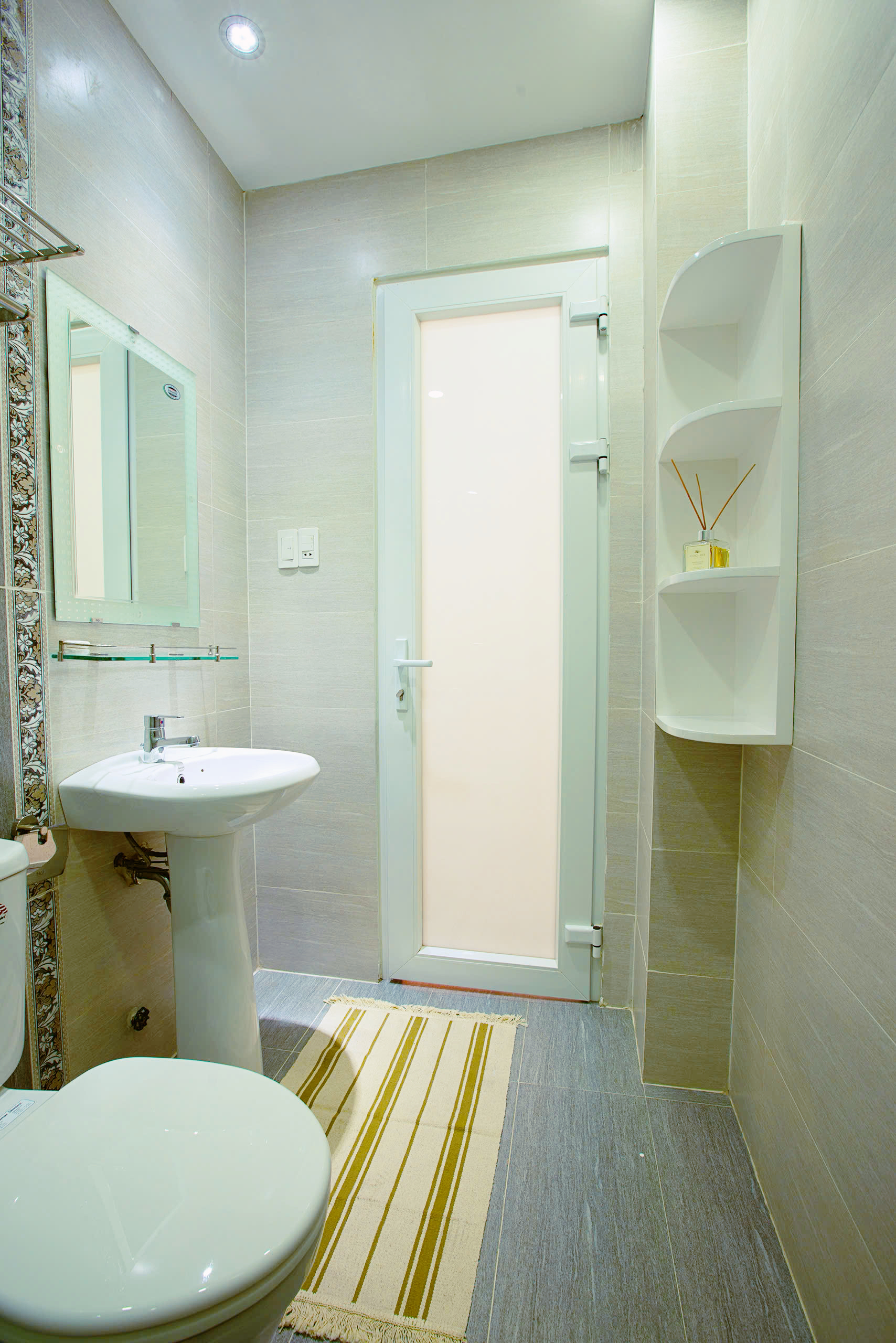 Serviced Apartment for Rent in District 1 HCMC, $650/Month 45sqm 650 USD/month