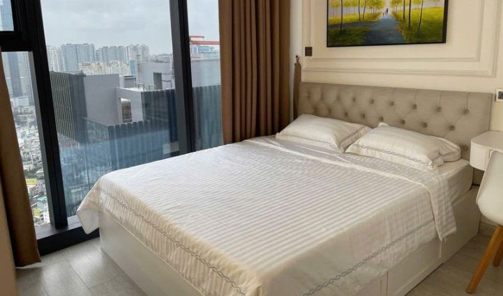 2-Bedroom Luxury Apartment Vinhomes Golden River - $1,136/month 68sqm 1,136 USD/month