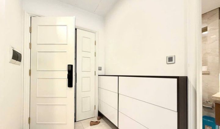 1BR Apartment Vinhomes Golden River, District 1 - $871/month 50sqm 871 USD/month