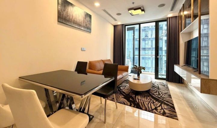 1BR Apartment Vinhomes Golden River, District 1 - $871/month 50sqm 871 /month