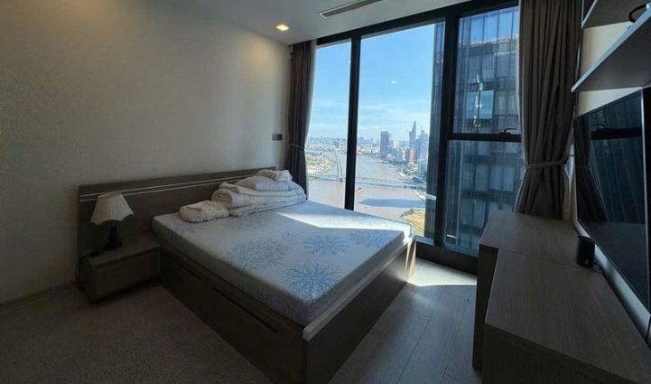 2-Bedroom Apartment Vinhomes Golden River, District 1, HCMC - $1,326/month 69sqm 1,326 USD/month