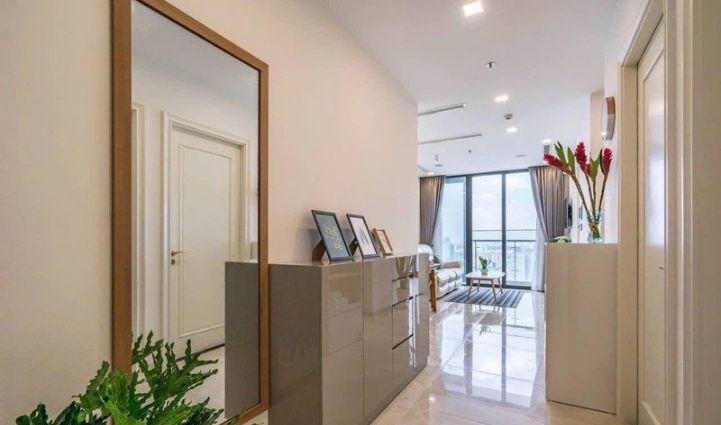2-Bedroom Apartment Vinhomes Golden River, District 1 - $1,061/month 69sqm 1,061 USD/month