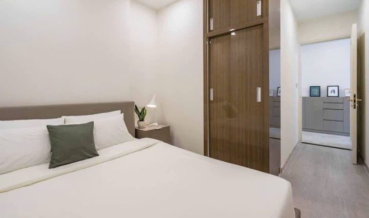 2-Bedroom Apartment Vinhomes Golden River, District 1 - $1,061/month 69sqm 1,061 USD/month