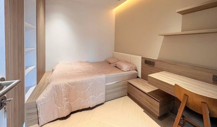 2-Bedroom Apartment Vinhomes Golden River, District 1 - $1,650/month 69sqm 1,650 USD/month