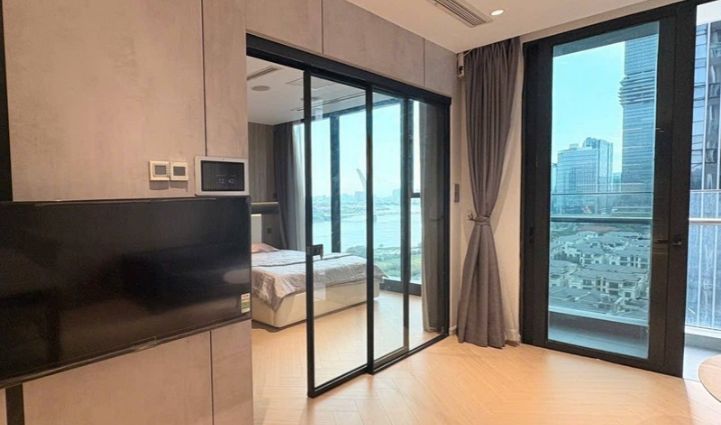 2-Bedroom Apartment Vinhomes Golden River, District 1 - $1,650/month 69sqm 1,650 USD/month