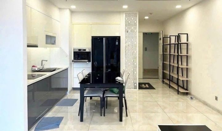 2-Bed Apartment Vinhomes Golden River, District 1 - $1,061/month 78sqm 1,061 USD/month