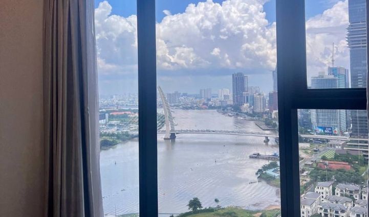 3-Bedroom Apartment Vinhomes Golden River, District 1 - $3,030/month 121sqm 3,030 USD/month