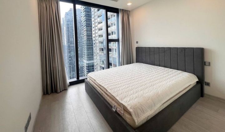 3-Bedroom Apartment Vinhomes Golden River, District 1 - $3,030/month 121sqm 3,030 USD/month