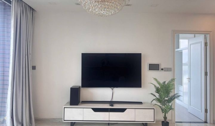3-Bedroom Apartment Vinhomes Golden River, District 1 - $3,030/month 121sqm 3,030 USD/month