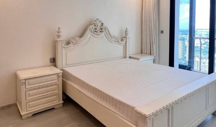 2-Bedroom Apartment Vinhomes Golden River, District 1, HCMC - $1,136/month 86sqm 1,136 USD/month