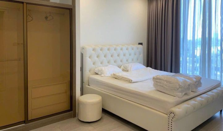3-Bedroom Apartment Vinhomes Golden River - $1,704/month 101sqm 1,704 USD/month