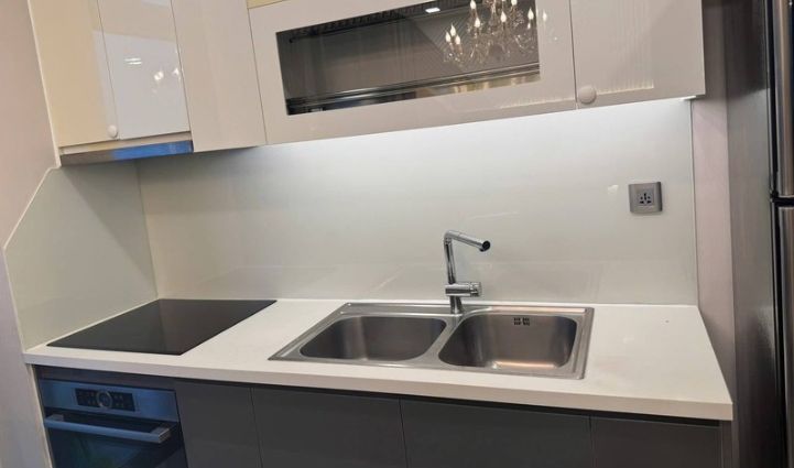 2-Bedroom Apartment Vinhomes Golden River, District 1 - $1,704/month 86sqm 1,704 USD/month