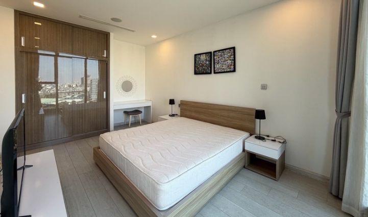 2-Bedroom Luxury Apartment Vinhomes Golden River - $1,326/month 83sqm 1,326 USD/month