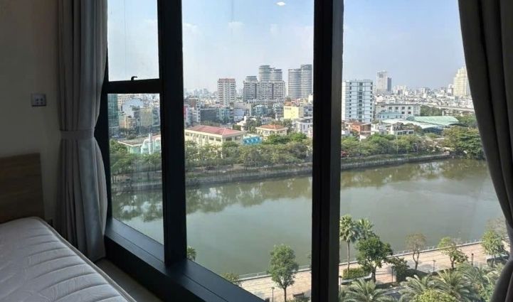 2-Bedroom Luxury Apartment Vinhomes Golden River - $1,326/month 83sqm 1,326 USD/month