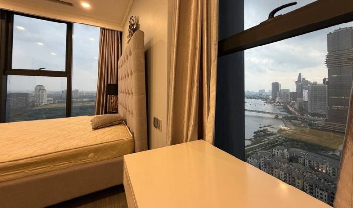 3-Bedroom Apartment Vinhomes Golden River - District 1, $2273/month 122sqm 2,273 USD/month