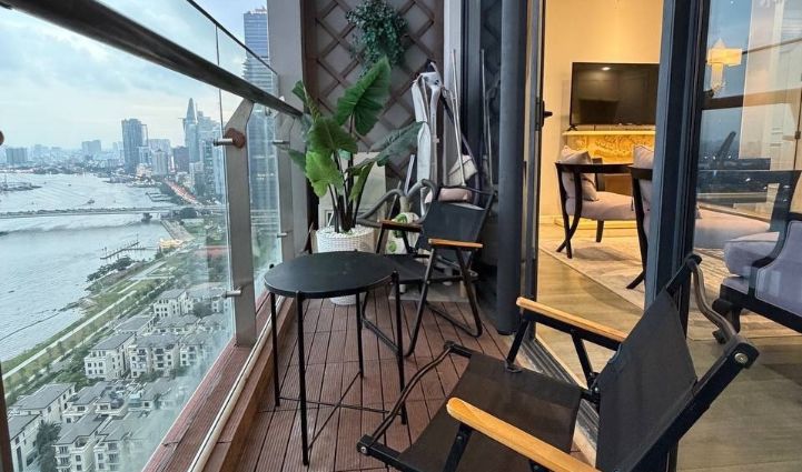 3-Bedroom Apartment Vinhomes Golden River - District 1, $2273/month 122sqm 2,273 USD/month