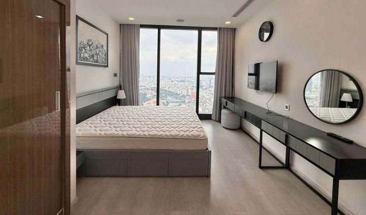 3-Bedroom Apartment Vinhomes Golden River, District 1 - $1,704/month 101sqm 1,704 USD/month