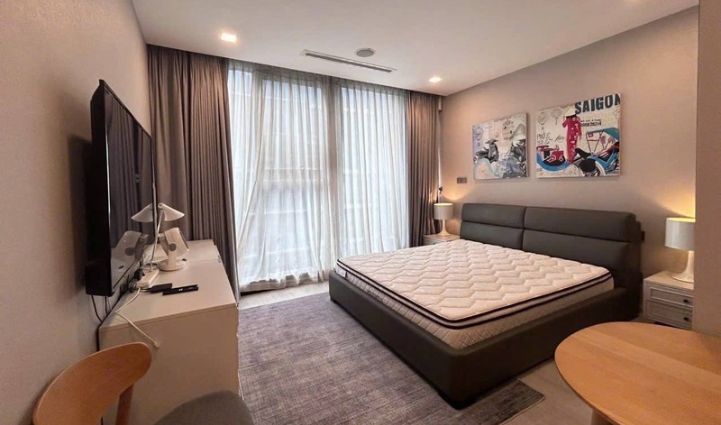3-Bedroom Apartment Vinhomes Golden River, District 1 - $2,273/month 121sqm 2,273 /month