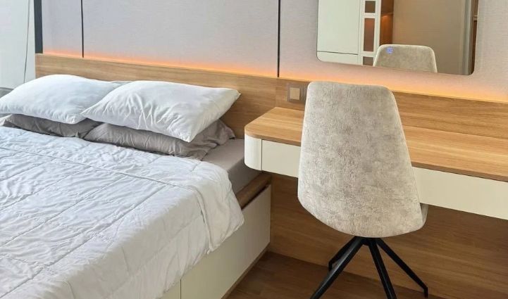 Vinhomes Golden River 1BR Apartment - $1,136/month 50sqm 1,136 USD/month
