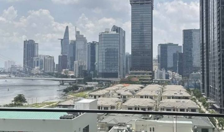 Vinhomes Golden River 1BR Apartment - $1,136/month 50sqm 1,136 USD/month