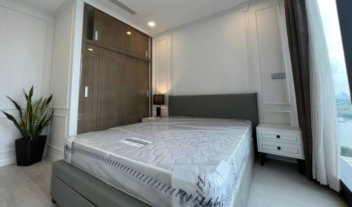 2-Bedroom Luxury Apartment Vinhomes Golden River - $1,326/month 78sqm 1,326 USD/month