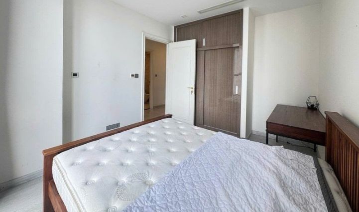 1BR Apartment Vinhomes Golden River - $947/month, District 1 49sqm 947 USD/month