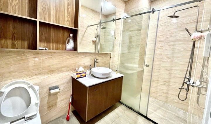 3-Bedroom Luxury Apartment Vinhomes Golden River - $3,000/month 157sqm 3,000 USD/month