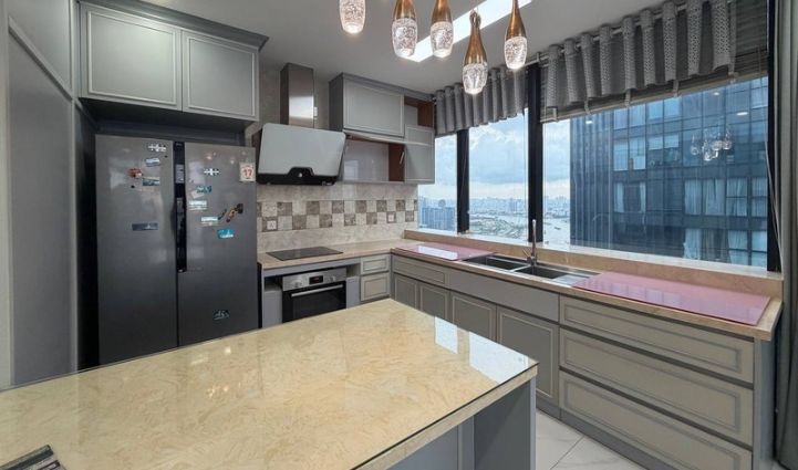 3-Bedroom Luxury Apartment Vinhomes Golden River - $2,841/month 157sqm 2,841 USD/month