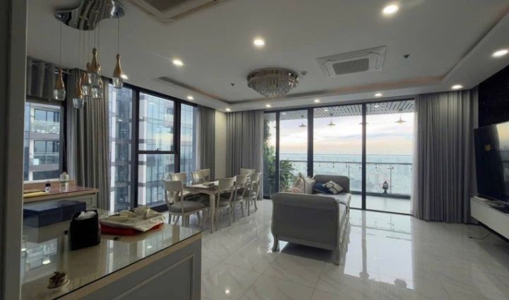 3-Bedroom Luxury Apartment Vinhomes Golden River - $2,841/month 157sqm 2,841 USD/month