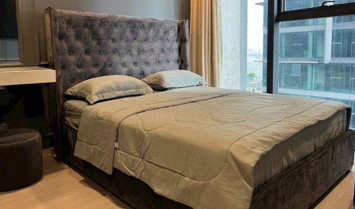2-Bedroom Apartment Vinhomes Golden River, District 1 - $1,212/month 77sqm 1,212 USD/month