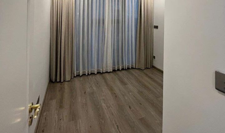2-Bedroom Apartment Vinhomes Golden River, District 1 - $1,250/month 78sqm 1,250 USD/month