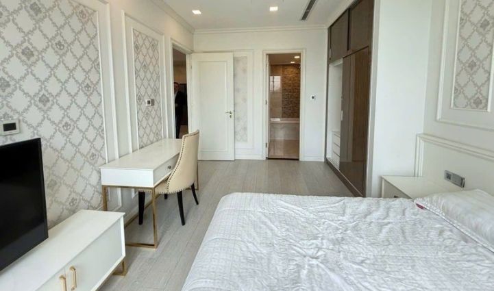 3-Bedroom Luxury Apartment Vinhomes Golden River - $1,894/month 105sqm 1,894 USD/month