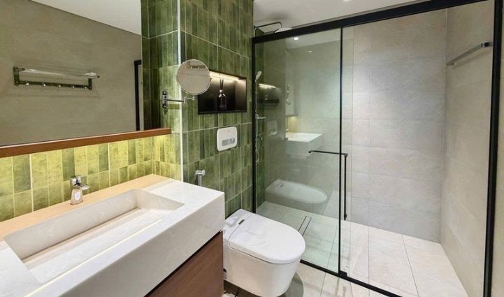 3-Bedroom Apartment Vinhomes Golden River District 1 - $2,083/month 110sqm 2,083 USD/month