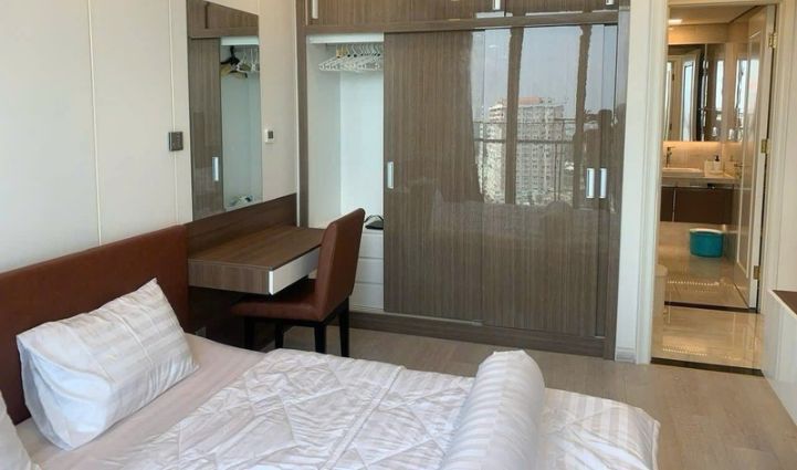 1-Bedroom Apartment Vinhomes Golden River, District 1 - $947/month 60sqm 947 USD/month