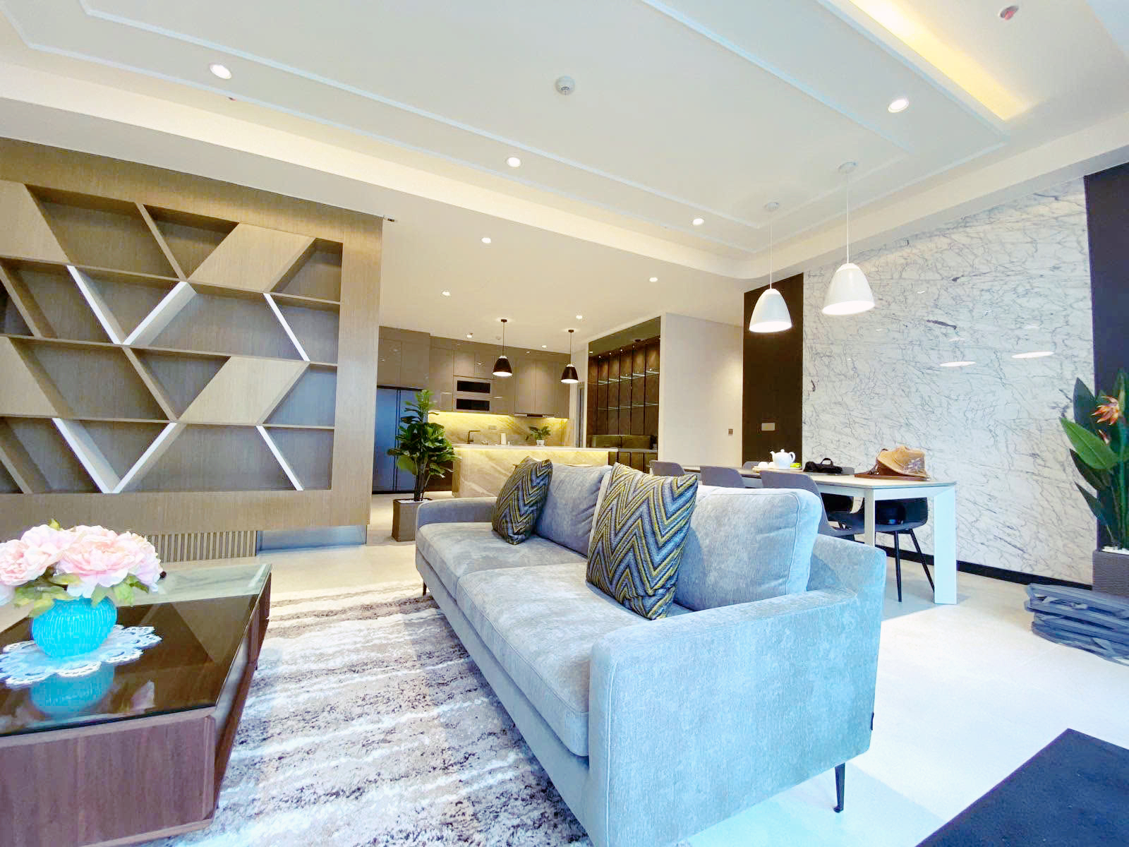 Penthouse for Rent Vinhomes Central Park Binh Thanh, HCMC 180sqm 3,500 USD/month