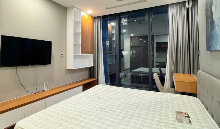 Vinhomes Golden River: 2BR Luxury Apartment Rental in District 1, HCMC 83sqm 1,439 USD/month